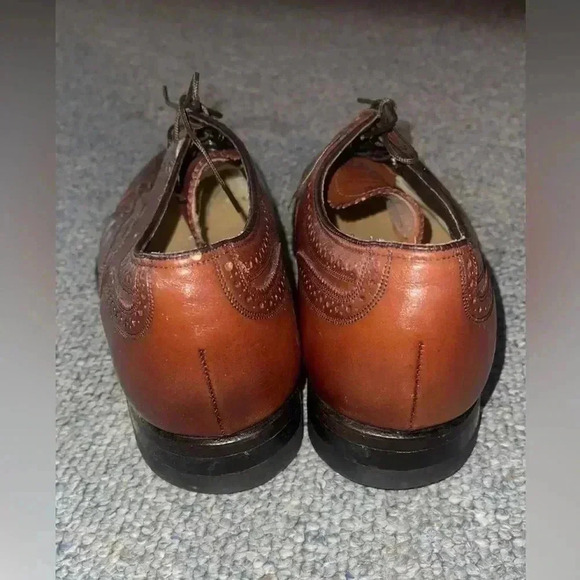 Florsheim Rucci Wingtip Oxford Men’s Size 9.5 Dress Shoe EUC